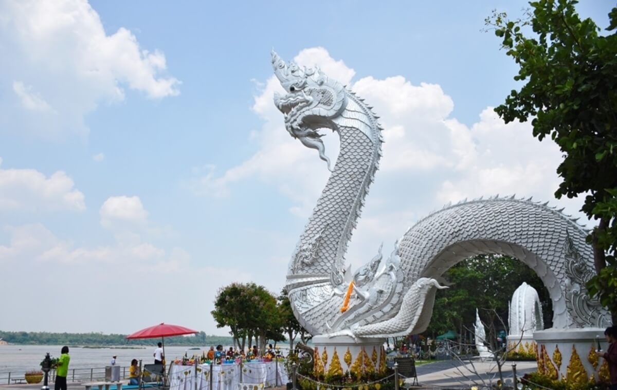 พญานาคประจำวันเกิดของคนเกิดวันจันทร์