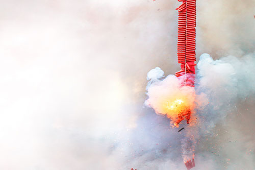 ฝันเห็นประทัดเสียงดัง