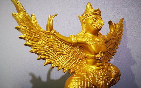 ฝันเห็นพญาครุฑสีทอง