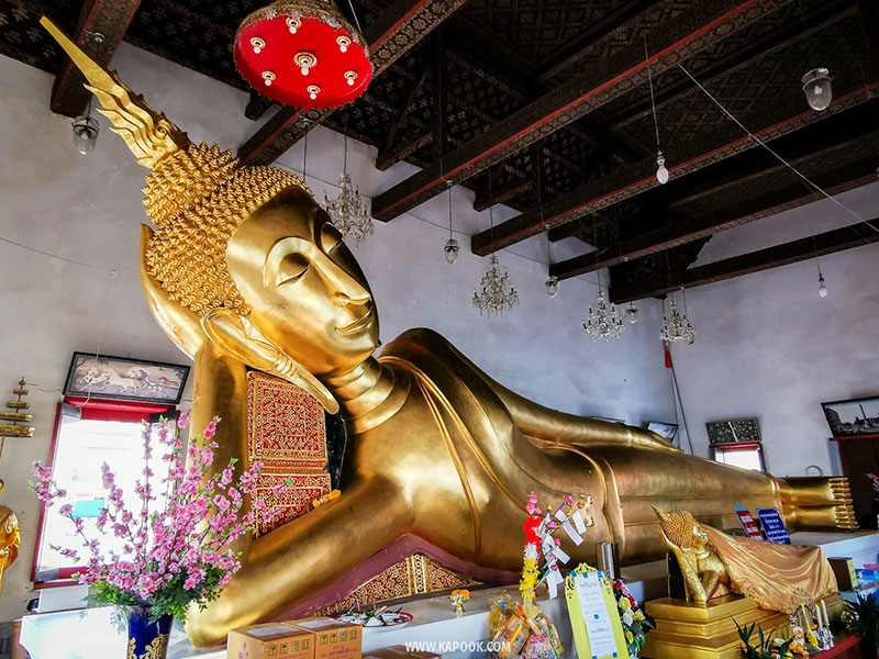 ฝันเห็นพระพุทธรูปปางไสยาสน์