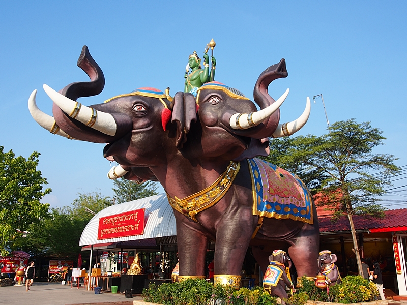 พระอินทร์ทรงช้างเอราวัณที่วัดสมานรัตนาราม