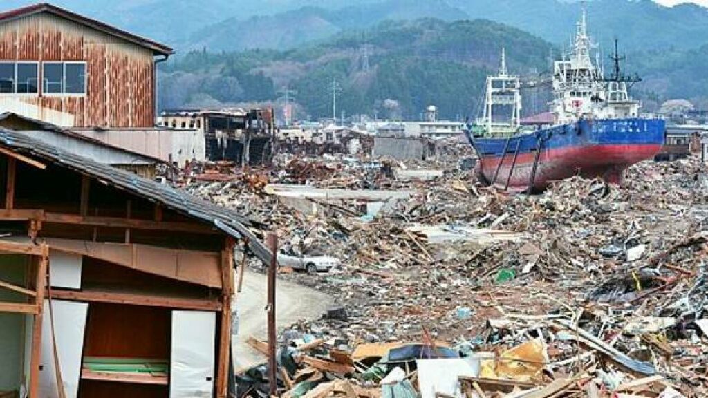 ฝันว่าแผ่นดินไหวรุนแรง